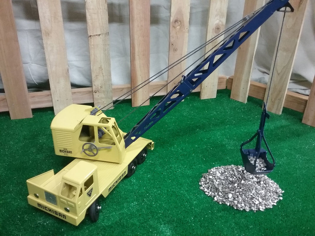 Nylint Michigan shovel crane toy