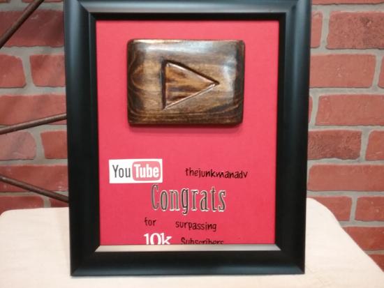 Wood Youtube Play button
